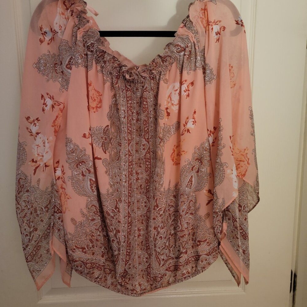 Handkerchief sleeve Top